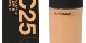 Mac NC25 Studio Fix Fluid SPF 15 Foundation