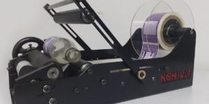 Manual Label Applicator Machine