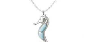 Women Sea Horse 18kt White Gold Chain Necklace