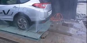 Automatic under Chassis Wash System