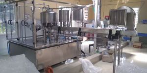 PET Bottle Filling Machine