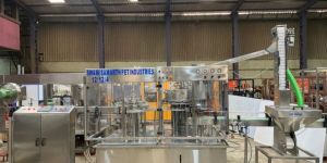 PET Bottles Filling Machine