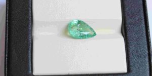 natural emerald columbian gemstone