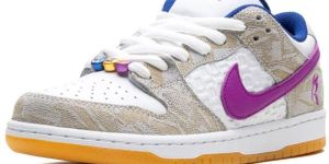 Nike X Rayssa Leal Sb Dunk Sneakers