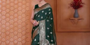 9778 Dark Green Jari Work Weaving Banarasi Soft Silk Saree