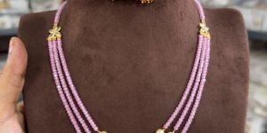 Fashionable Handmade Necklace Set