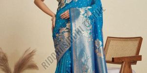 RST-021 Soft Kanjivaram Silk Saree with Pure Zari Woven Pallu