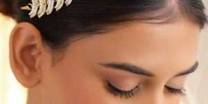 Kundan Pearl Beaded Gold Maang Tikka