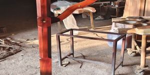 Wooden Shirodhara Stand