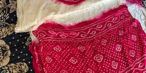 White Pink Model Silk Mandal Saree