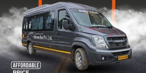 17 seat urbania force traveller