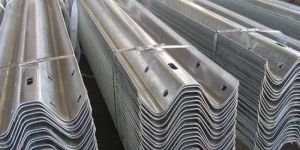 Seismoflex Metal W-BEAM Crash Barrier