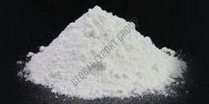 White Urea Powder