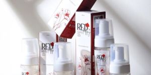 100ml Red Poppy Foaming Face Wash