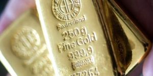 99.99% Golden Argor Heraeus Cast Gold Bar