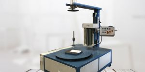 Carton Wrapper With Pre Stretch