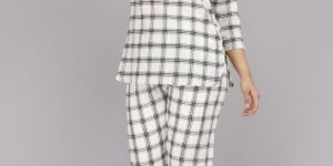 Ladies White Cotton Check Printed Night Suit