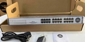 E300-24 Commando Scout E300 24FE, Unmanaged Switch