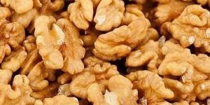 Natural Dry Walnut Kernels