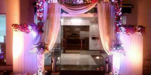 Artificial Flower Decoration Services