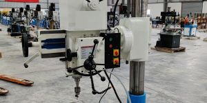 Fine Feed Radial Drill Machine