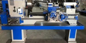 Heavy Duty Lathe Machine