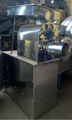 Vegetable Mincer Machine