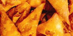 Triangle Shaped 3d Papad Snacks