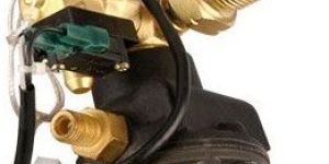 High Pressure Regulator with Filler Unit and Pressure Gauge