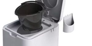 Supremo Portable Toilet