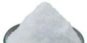 White NPK 12-61-00 Fertilizer