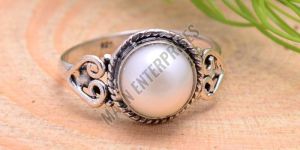 Vintage Style Oxidized Pearl Ring