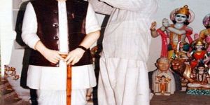 LT. Chief Minister Choudhary Charan Singh Marble Statue