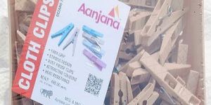 Dezaro Cream Plastic Cloth Clips