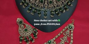 Traditional Crystal Choker Necklace Set