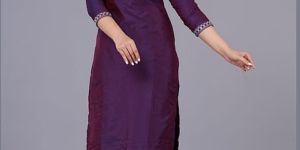 Voilet Round Neck Floral Embroidered Kurti Set