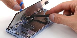 Apple iPhone Repair Center