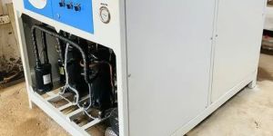 Compact Scroll Chiller