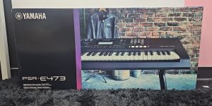 Yamaha VDN295 61 Key High Level Portable Keyboard Digital Piano PSR-E473 Black