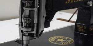 Aari Embroidery Machine