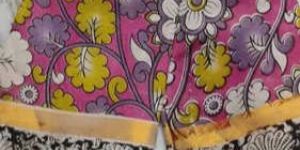 Pink Kalamkari Saree with Black Kaddi Border & Floral Design