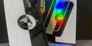 Flayr Borderless Tempered Glass