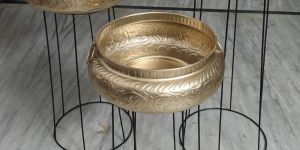 Metal Urli Bowls With Stand [Set of 3]