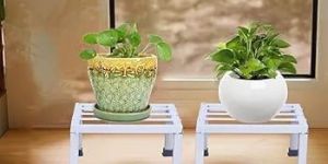 White Metal Plant Stand