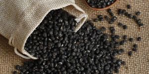 Organic Whole Black Gram