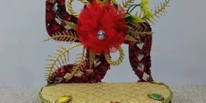 Wooden Kanha Ji Swastik Singhasan