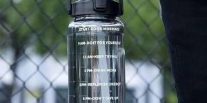 2000ml motivational water bottle