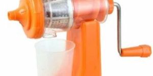 Plastic Hand Fruit Juicer