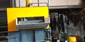 Urmi PET Bottle Baling Machine