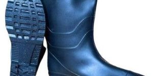 black pvc gum boots